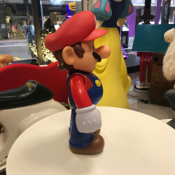 SUPER MARIO BROS STATUA IN PLASTICA